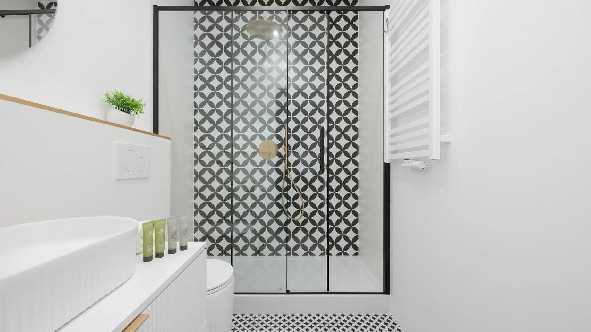Modern Apartments With Air Conditioning In Warsaw Close To Three Parks By Renters Prestige 폴란드