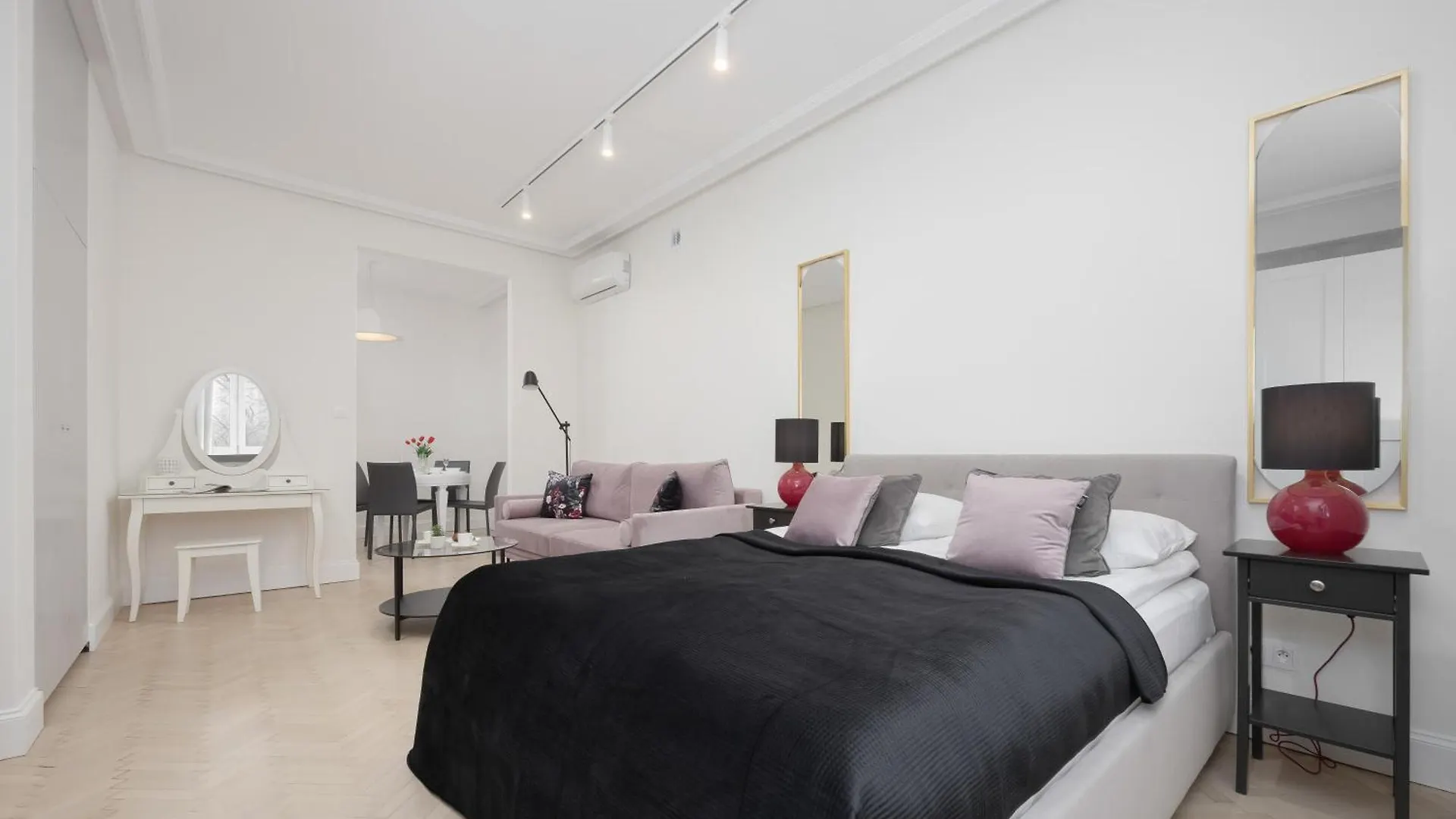 Modern Apartments With Air Conditioning In Warsaw Close To Three Parks By Renters Prestige
