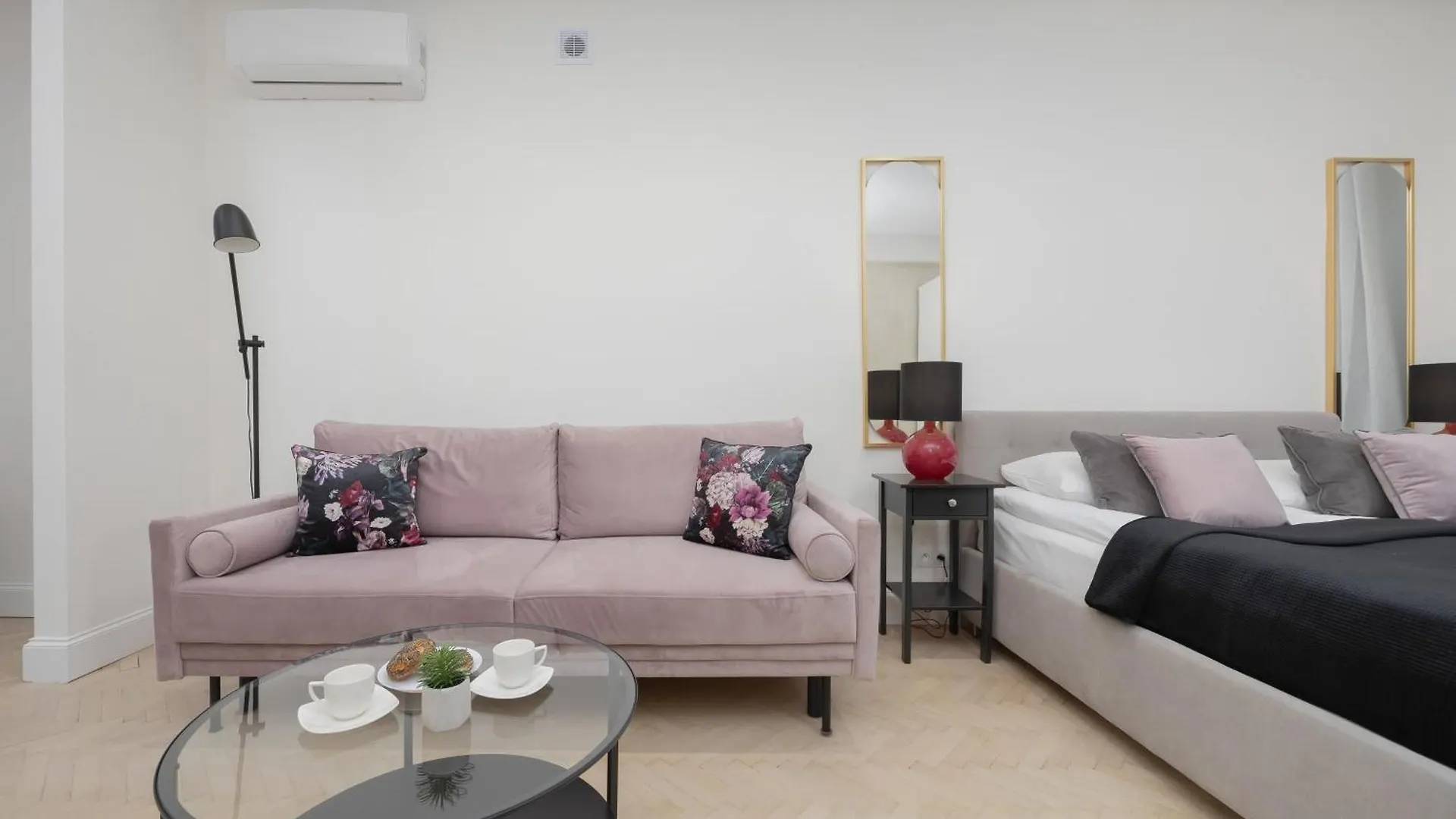 Modern Apartments With Air Conditioning In Warsaw Close To Three Parks By Renters Prestige