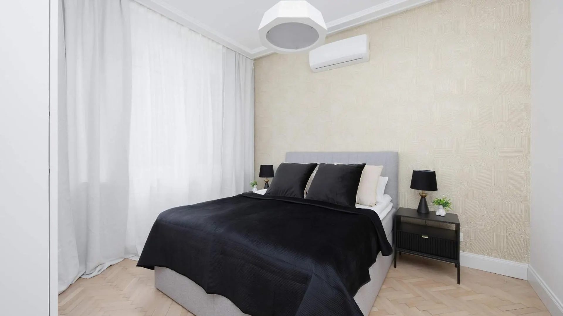 Modern Apartments With Air Conditioning In Warsaw Close To Three Parks By Renters Prestige